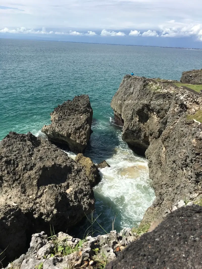 tegalwangi beach cliff